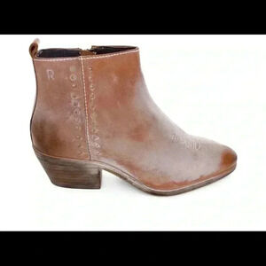 ROAN AGGIE Bootie Size 7 NWOB